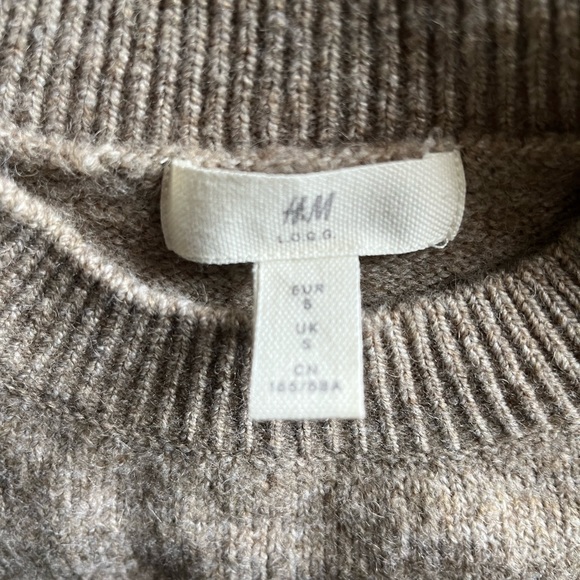 Colour block sweater from H & M - Picture 2 of 3